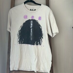 H.E.R. Rnb Singer Musician Portrait Graphic Crew neck Tee ~Size Medium~